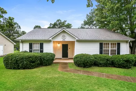 2002 Shalann Dr, Spartanburg, SC 29301