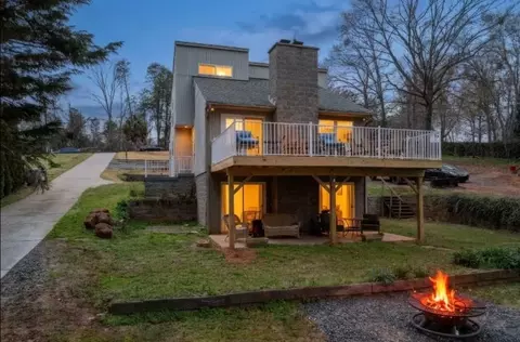 144 Amber Dr, Inman, SC 29349