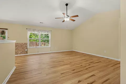 Living - 744 White Cloud Dr, Lyman, SC 29365 photo 3 of 4
