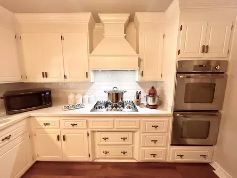 Kitchen - 401 E Rutledge Ave, Gaffney, SC 29340 photo 3 of 5