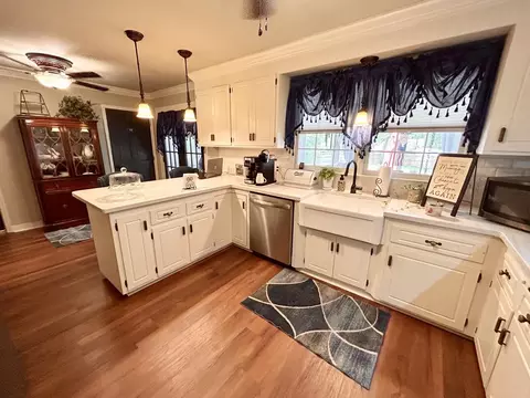 Kitchen - 401 E Rutledge Ave, Gaffney, SC 29340 photo 4 of 5