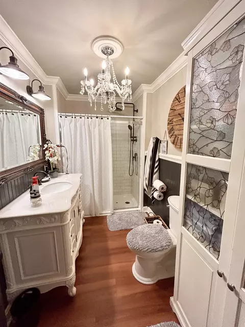 Bath - 401 E Rutledge Ave, Gaffney, SC 29340 photo 1 of 2