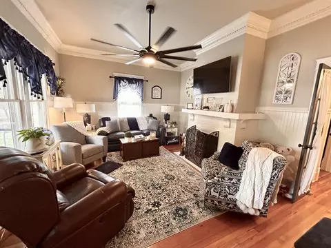 Living - 401 E Rutledge Ave, Gaffney, SC 29340 photo 1 of 1