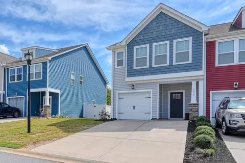 Exterior - 1039 Millison Pl, Moore, SC 29369 photo 2 of 7