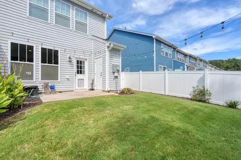 Exterior - 1039 Millison Pl, Moore, SC 29369 photo 6 of 7