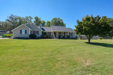 137 Greenway Dr, Cowpens, SC 29330