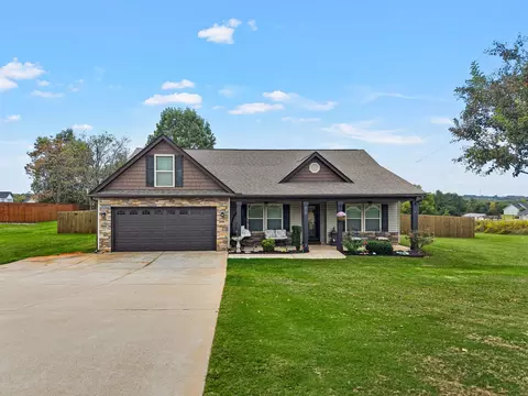 410 Roys Pl, Wellford, SC 29385