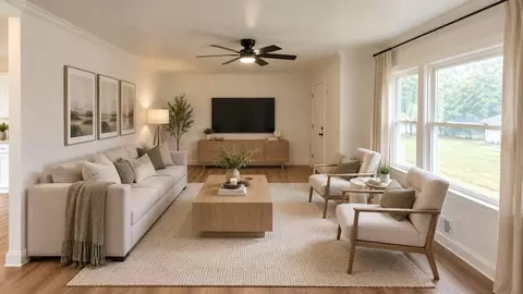 Living - 926 E Main St, Duncan, SC 29334 photo 1 of 5