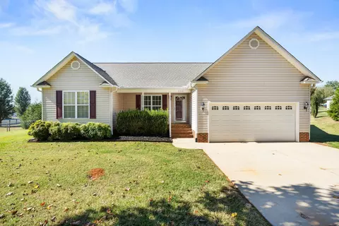300 Cunningham Rd, Woodruff, SC 29388