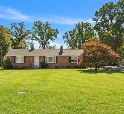 112 Southland Ct, Boiling Springs, SC 29316