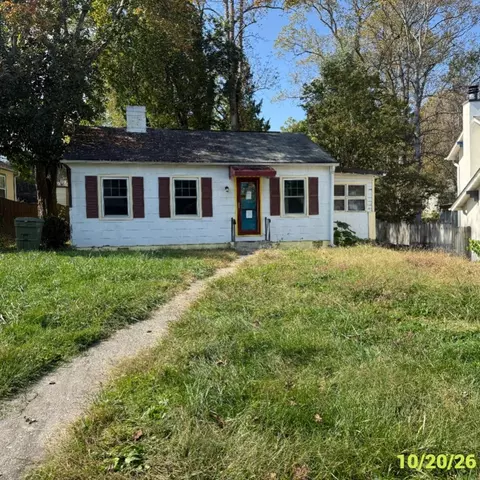 1729 Clairmont Dr, Hendersonville, NC 28791