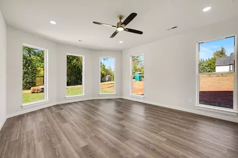 Living - 221 Moore Rd, Liberty, SC 29657 photo 4 of 5