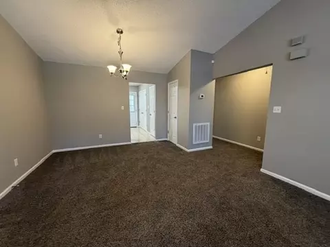Living - 804 Amarillo Dr, Moore, SC 29369 photo 5 of 5