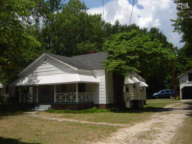 134 E Hampton St, Camden, SC 29020 photo 1