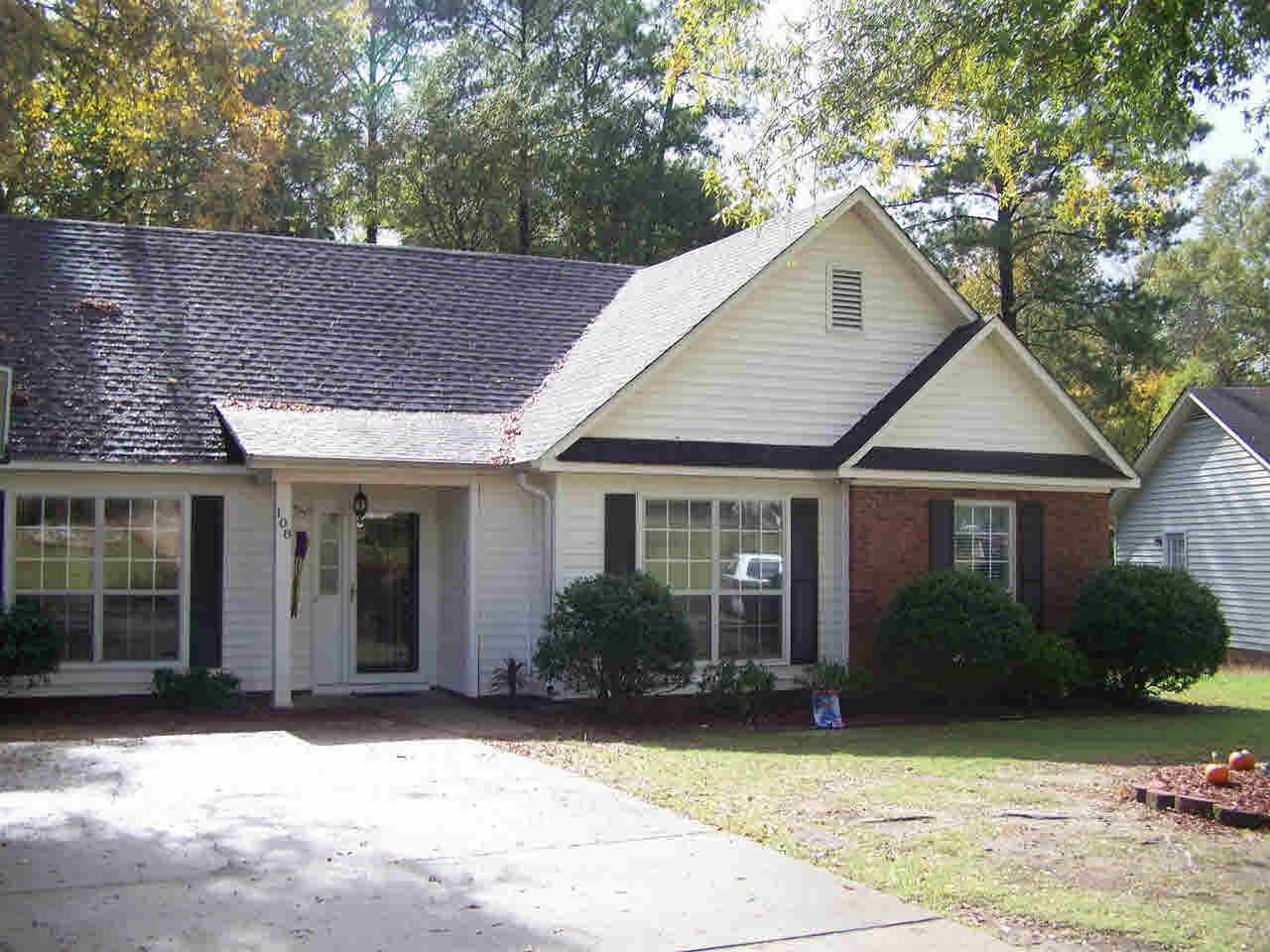 108 Wenlock Cir, Irmo, SC 29063 photo 1