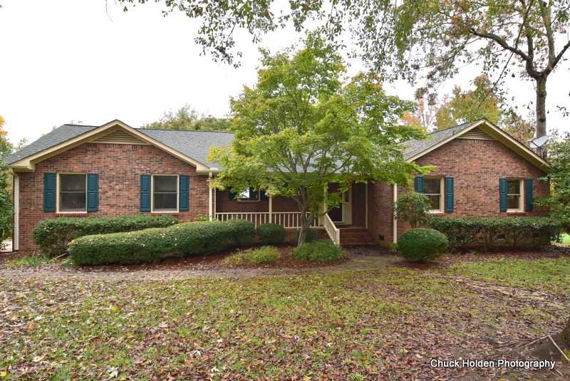 1817 John Cir, Gilbert, SC 29054 photo 1