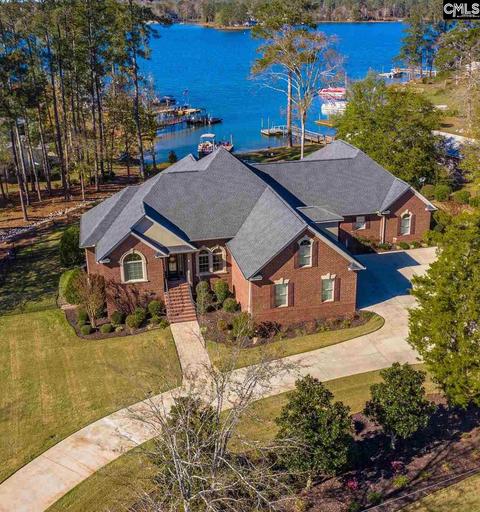 601 E Point Dr, Gilbert, SC 29054 photo 1