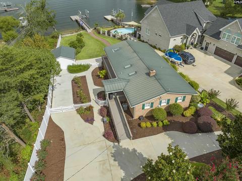 420 W Point Dr, Gilbert, SC 29054 photo 1
