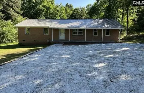 217 Bowles Ln, Silverstreet, SC 29145