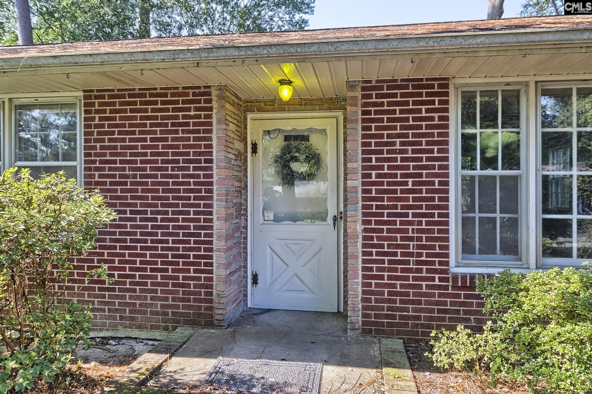 104 WHISPERING Pnes CIR