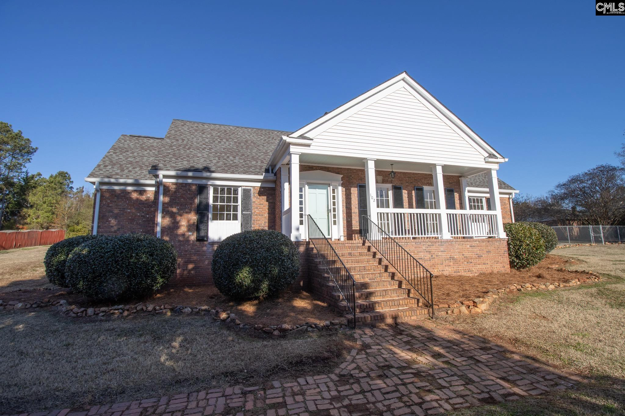 102 Locust Cir  