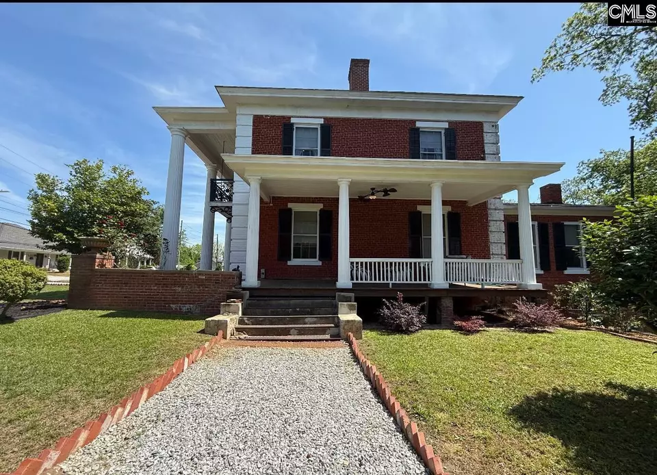 Exterior - 808 Boundary St, Newberry, SC 29108 photo 7 of 9
