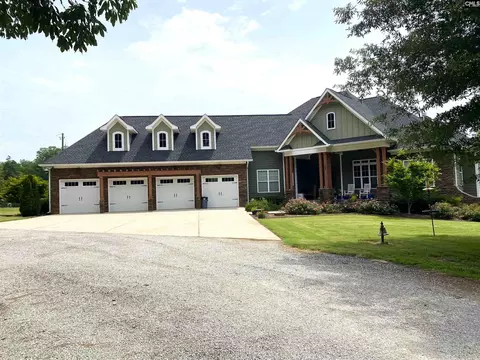 132 Systems Ln, Columbia, SC 29212