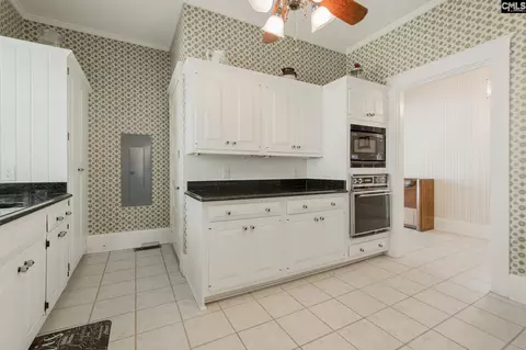 Kitchen - 232 Boulware Rd, Lugoff, SC 29078 photo 2 of 4