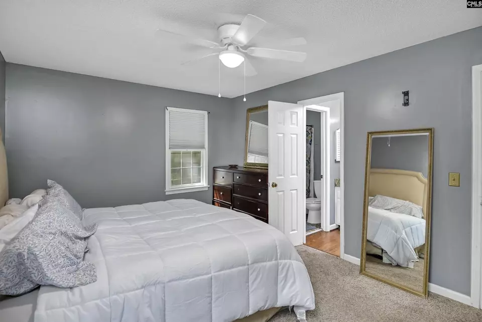 Bedroom - 2 Forest Trace Ct, Forest Acres, SC 29204 photo 2 of 8