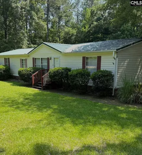 202 Colonels Cir, Ridgeway, SC 29130 photo 1