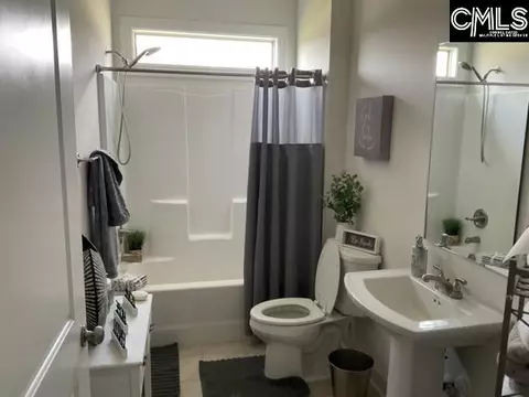 Bath - 736 Millpoint Way, Elgin, SC 29045 photo 1 of 3