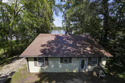 713 Pine Pt, Leesville, SC 29070 photo 1