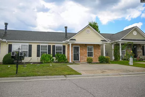229 Dawsons Park Dr, Lexington, SC 29072