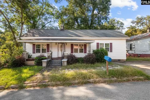 821 Crosson St, Newberry, SC 29108