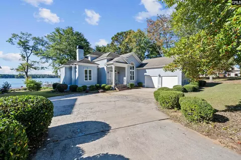 1115 Peninsula Dr, Prosperity, SC 29127