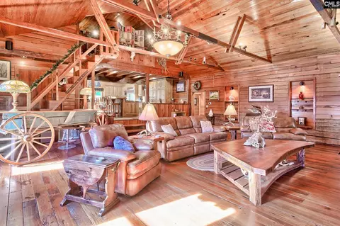 1348 Koon Trestle Rd, Pomaria, SC 29126