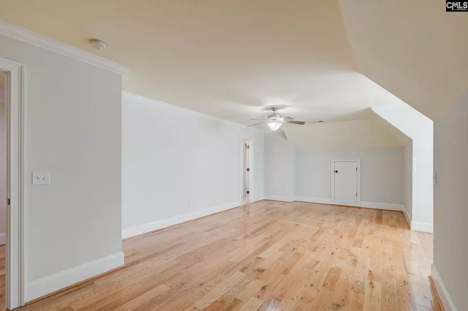 111 Crestwater Dr, Columbia, SC 29229 | MLS# 620740 | 74 Photos - Movoto