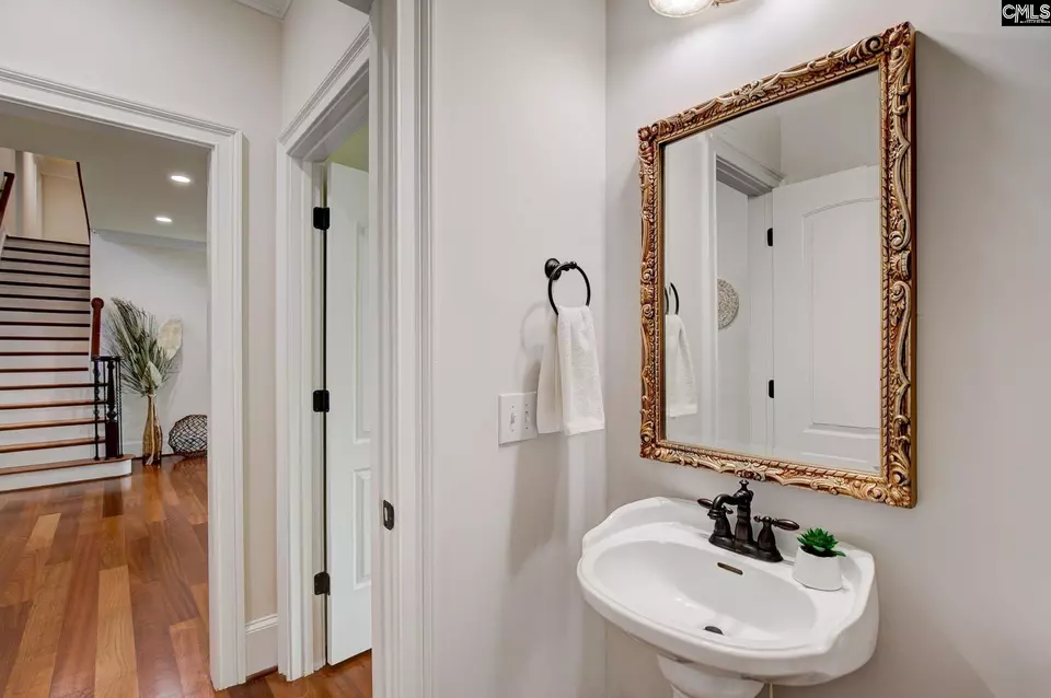 111 Crestwater Dr, Columbia, SC 29229 | MLS# 620740 | 74 Photos - Movoto