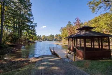 938 Blacksgate Rd E, Prosperity, SC 29127