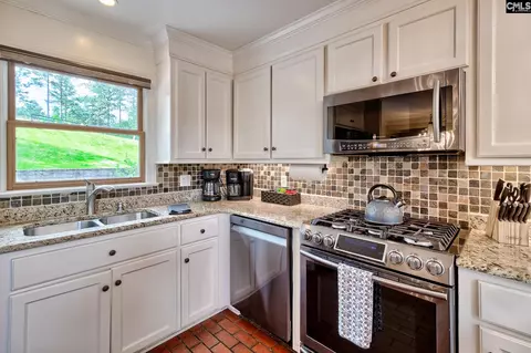 Kitchen - 331 Westshore Dr, Ridgeway, SC 29130 photo 2 of 3