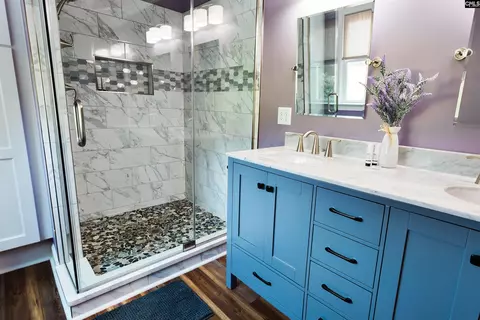 Bath - 331 Westshore Dr, Ridgeway, SC 29130 photo 1 of 4