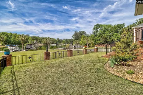 217 Palm Lake Dr, Columbia, SC 29212
