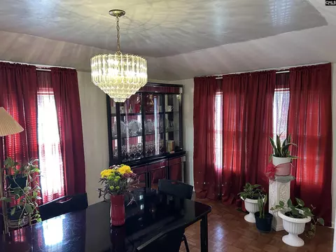 Dining - 1411 E Harrison Ext St, Dillon, SC 29536 photo 1 of 3