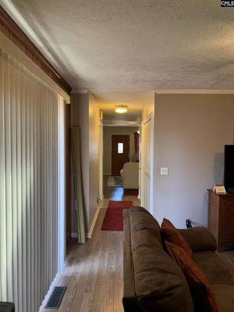 Entry Way - 1411 E Harrison Ext St, Dillon, SC 29536 photo 2 of 3