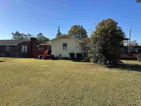 Exterior - 1411 E Harrison Ext St, Dillon, SC 29536 photo 11 of 12