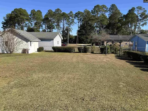 Exterior - 1411 E Harrison Ext St, Dillon, SC 29536 photo 7 of 12