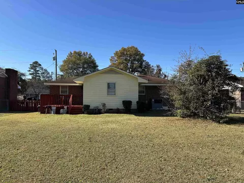 Exterior - 1411 E Harrison Ext St, Dillon, SC 29536 photo 9 of 12