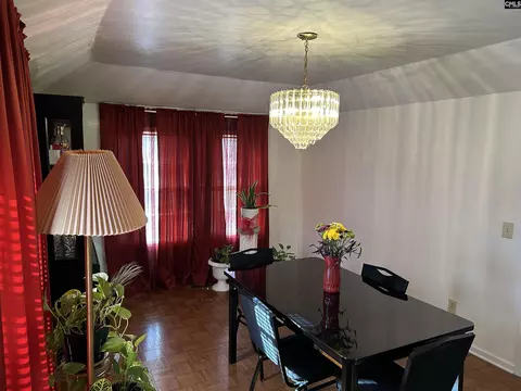 Dining - 1411 E Harrison Ext St, Dillon, SC 29536 photo 3 of 3