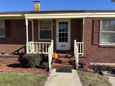 Exterior - 1411 E Harrison Ext St, Dillon, SC 29536 photo 3 of 12