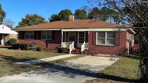 Exterior - 1411 E Harrison Ext St, Dillon, SC 29536 photo 1 of 12